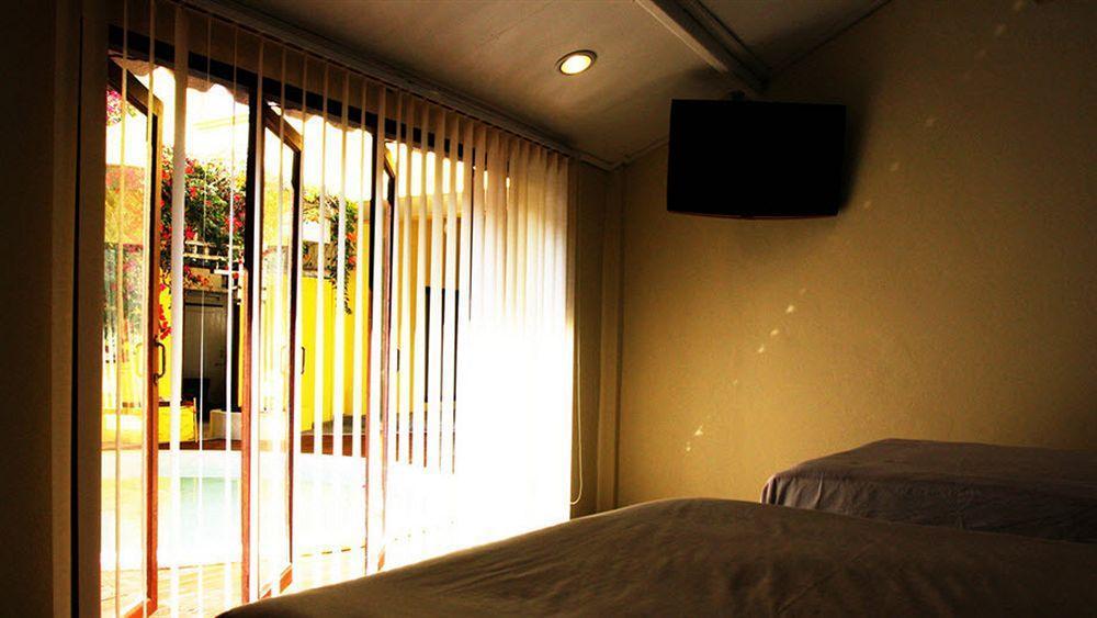 Smile House Guesthouse 치앙마이 외부 사진