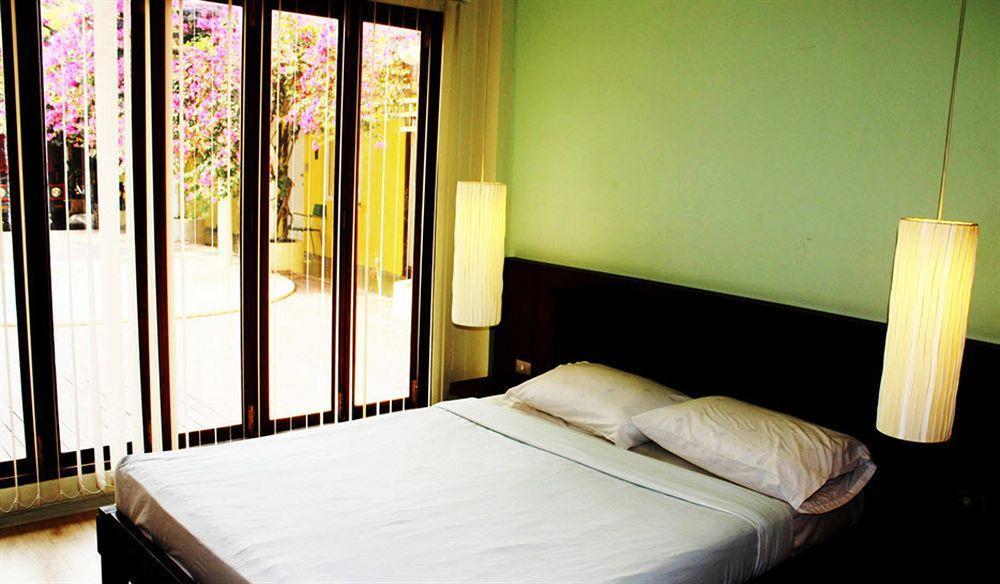 Smile House Guesthouse 치앙마이 외부 사진