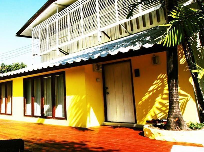 Smile House Guesthouse 치앙마이 외부 사진